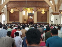 Di Mesjid Baiturahmah, Kapolda Sumbar gelar ‘Jumat Curhat’