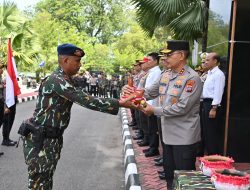 Cuci Panji Tribrata dan Pataka Polda Sumbar, Kapolda terima Air Suci dari mata air Gunung Singgalang