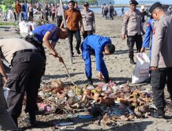 Peduli Lingkungan, Polda Sumbar dan Jajaran gelar Bersih-bersih Serentak