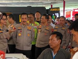 Kunker ke Blora, Wakapolri tinjau Bakti Kesehatan dan Baksos