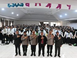 Irjen Pol Suharyono beri Motivasi kepada Mahasiswa di Universitas Dharma Andalas
