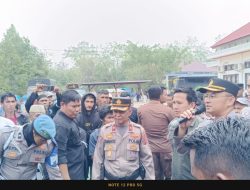 Kapolres Dharmasraya pimpin Pengamanan Aksi Damai Masyarakat nagari Sikabau