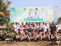Penanaman Sepuluh Juta Pohon Serentak, Polda Sumbar dan jajaran tanam 2.690 Pohon