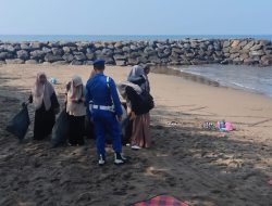 Subsatgas Polairud Operasi Lilin Singgalang Lakukan Patroli dan Imbauan Kamtibmas di Pantai Padang