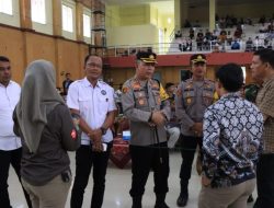 Polres Solok Kota Pantau Simulasi Pemungutan Suara di Gedung Kubung Tigo Baleh