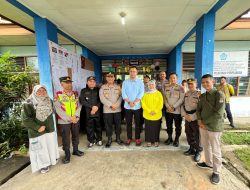 Kabid Humas Polda Sumbar Tinjau Tahap Pemungutan Suara di wilayah Kab. Sijunjun