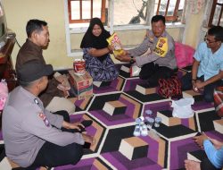 Polres Agam Bersama KPU Besuk Anggota KPPS Yang Sakit, Kasat Intelkam: Alhamdulillah Kondisinya Sudah Membaik