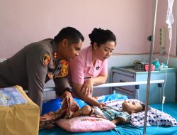 Kapolres 50 Kota Berikan Bantuan untuk Keluarga Bayi Gizi Buruk