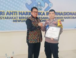 Bhabinkamtibmas Bungus terima Penghargaan dari Kepala BNNP Sumbar