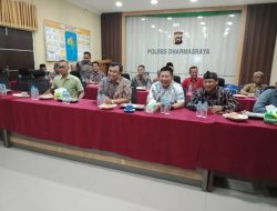 Polres Dharmasraya dan Pemda Gelar Nobar Virtual Wayang Kulit “Tumuruning Wiji Sejati”