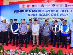 Kapolri Pimpin Pelepasan One Way Nasional Tol Kalikangkung-Cikampek