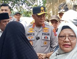 KAPOLDA SUMBAR BEBASKAN ODGJ YANG DIPASUNG 15 TAHUN di LUBUK ALUNG