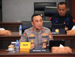 Kapolri Berikan Pelayanan Kesehatan Gratis Bagi Ribuan Orang Hari Ini