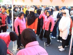 Warga Kota Padang Antusias Hadiri Kegiatan Marandang 1 Ton di Polda Sumbar