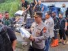 Kapolres Pasaman Barat bersama Unsur Forkopimda Mengunjungi dan Serahkan Bantuan ke Korban Longsor di Talamau