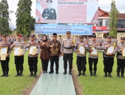 Pencapaian Kinerja Terbaik, 7 Personel Polres Pasaman Barat Terima Penghargaan