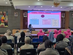 Edukasi Pencegahan Kanker, Biddokkes Polda Sumbar Gelar Penyuluhan Ca Mammae dan Ca Serviks